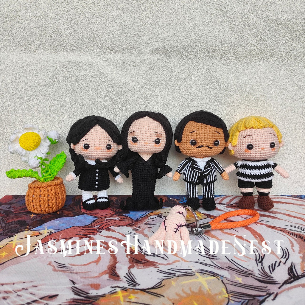 Handmade Gothic-Inspired Crochet Doll – Spooky Cute Plush Toy – Unique Gift for Halloween, Horror Fans, or Dark Aesthetic Decor